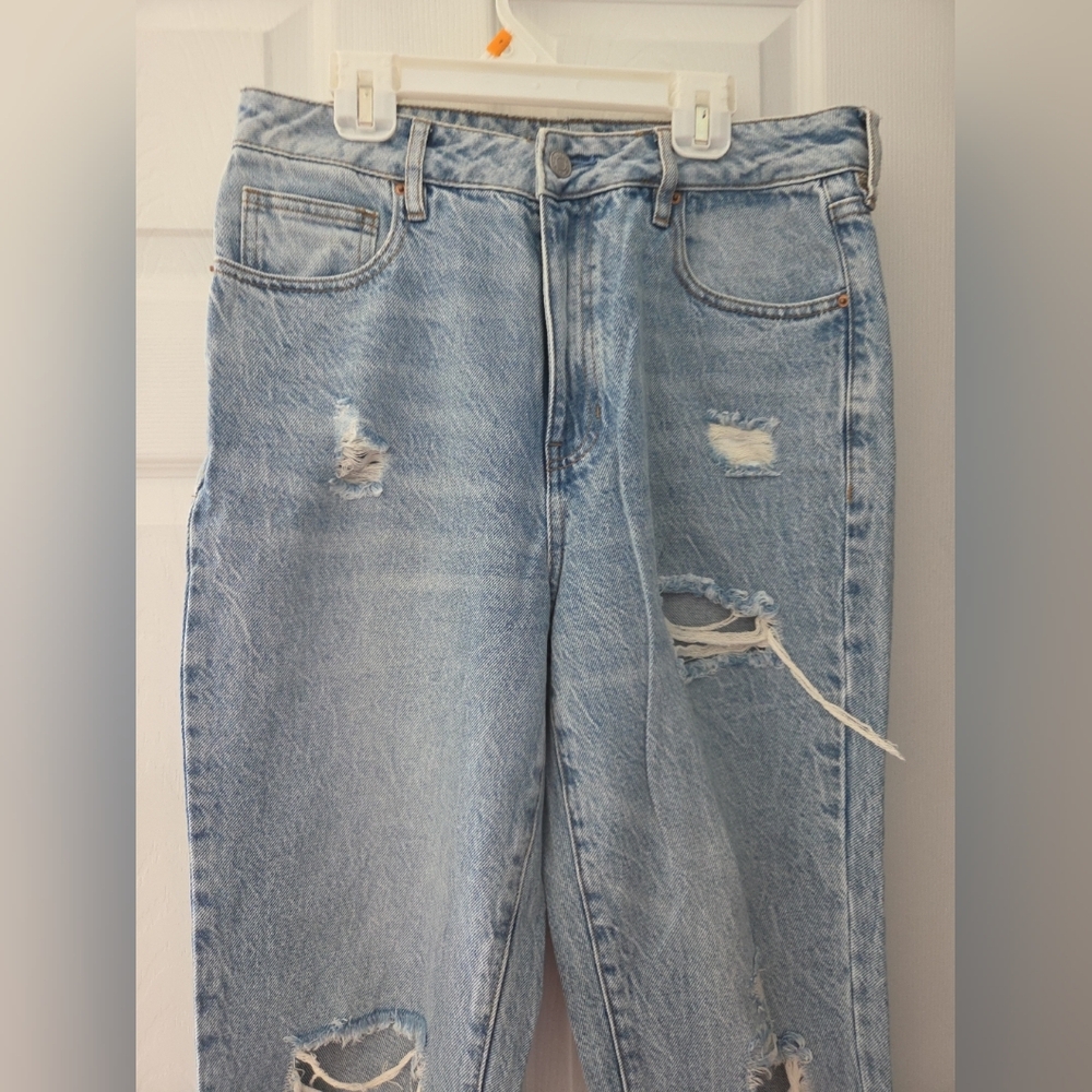 Pacsun Distressed Mom Jeans, Size 29 - Picture 2 of 6